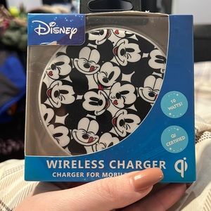 NIB wireless Disney charger